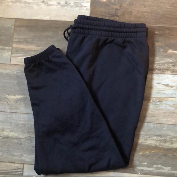 Sweats - Picture 1 of 1